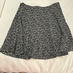 Socialite Floral Skirt side zipper | size L | color deep navy